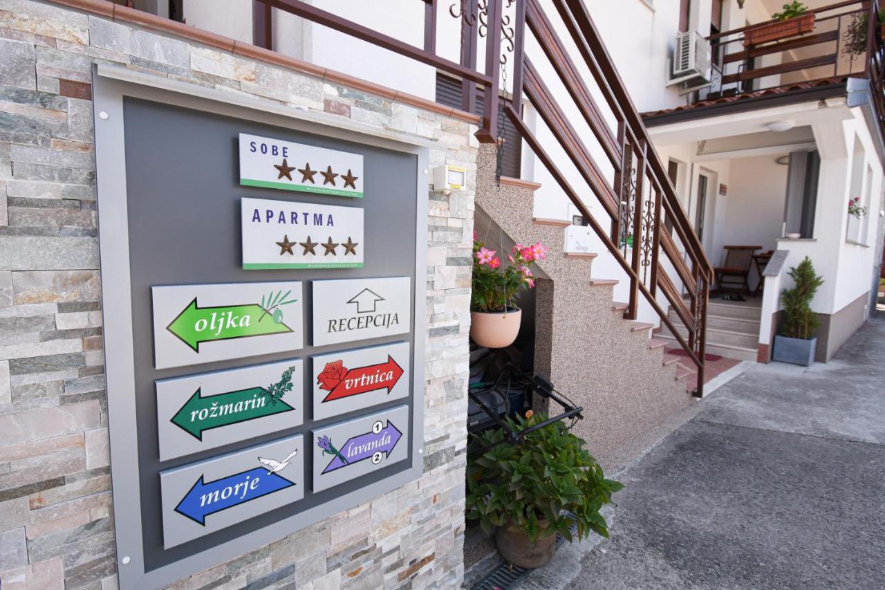 Apartmaji Sobe Zvezda Pobegi Εξωτερικό φωτογραφία