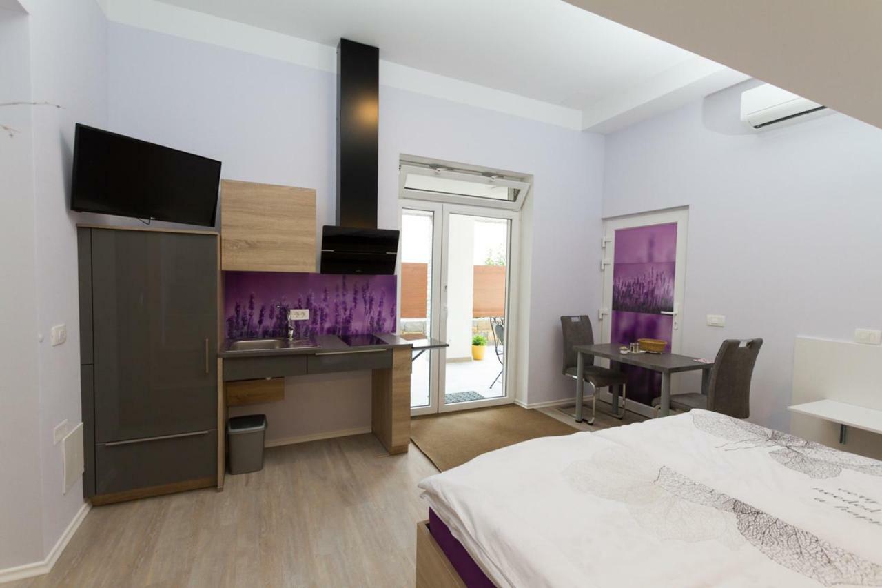 Apartmaji Sobe Zvezda Pobegi Εξωτερικό φωτογραφία